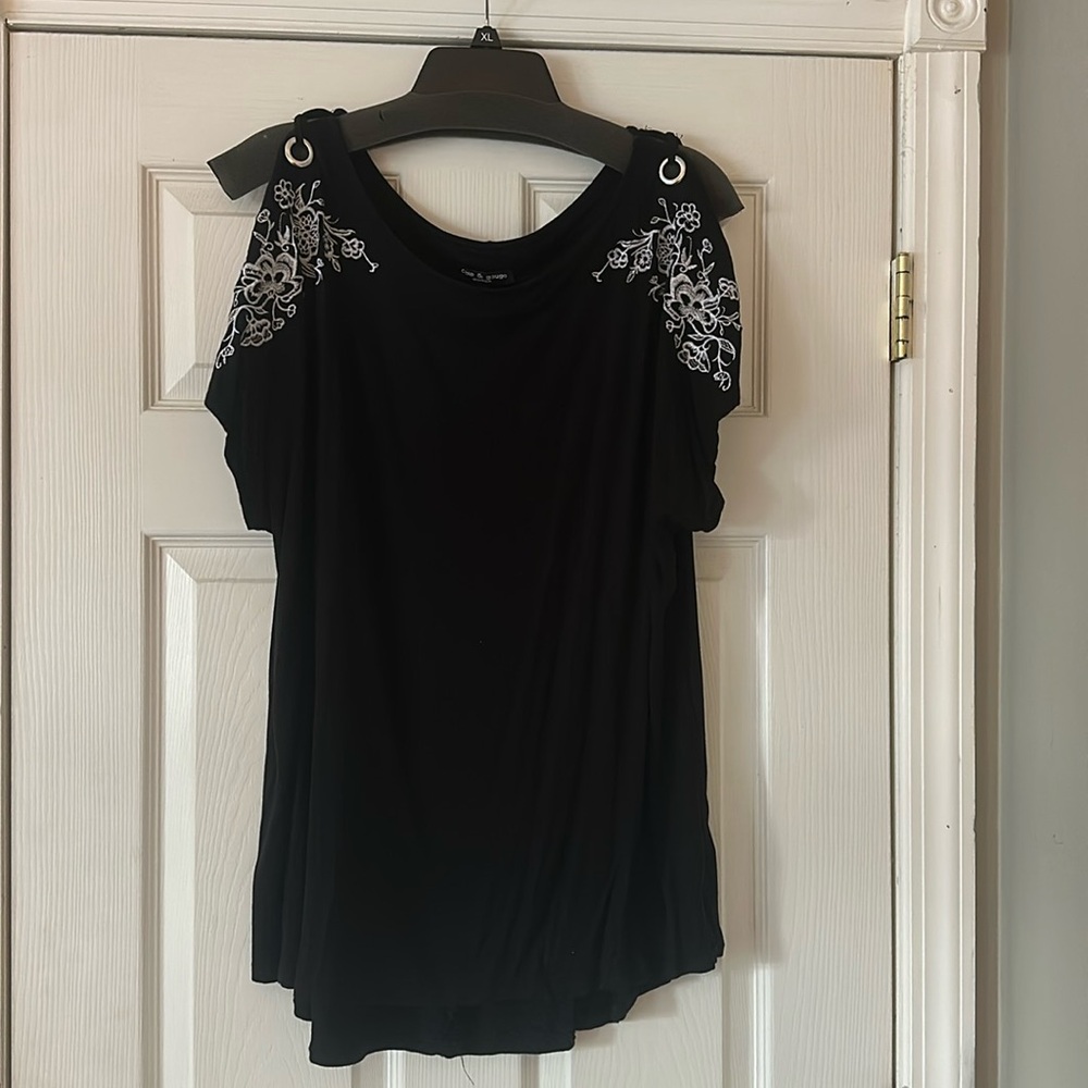 Cold shoulder top